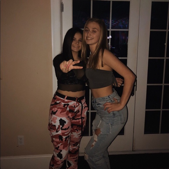 Meet your Posher, Allison - Picture 1 of 1